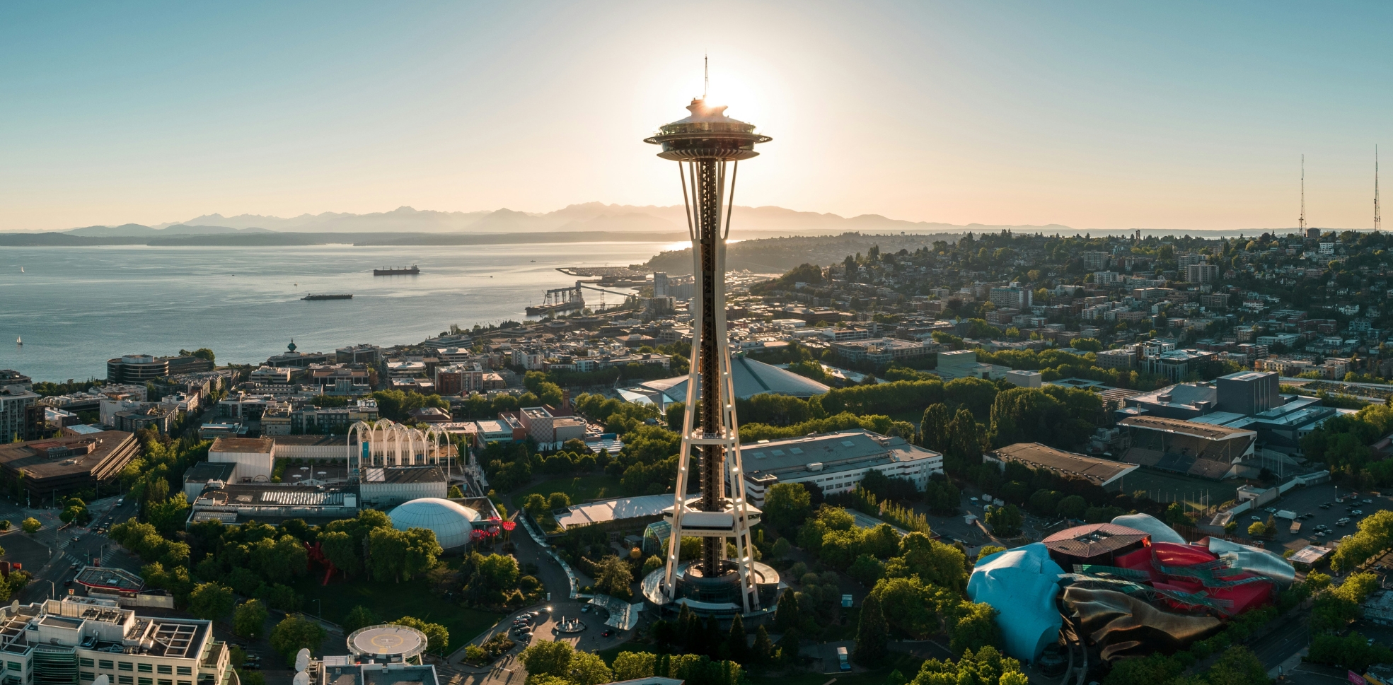 Space Needle with the sun behind the Needle