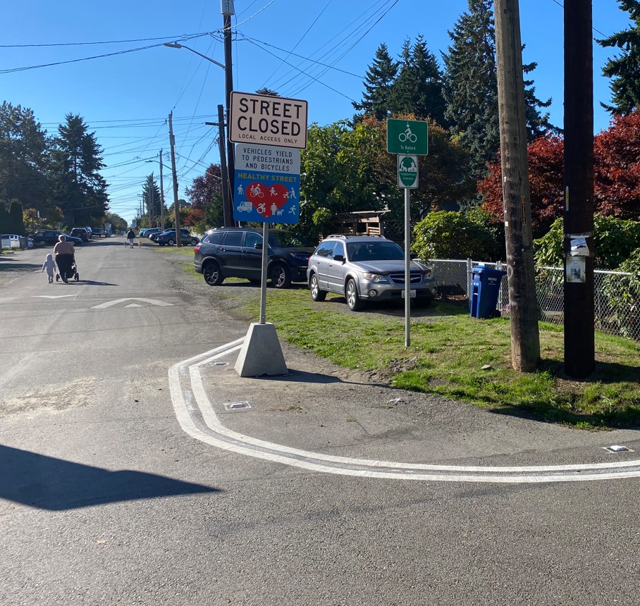 Permanent Healthy Street Signage along Ballard Healthy Street