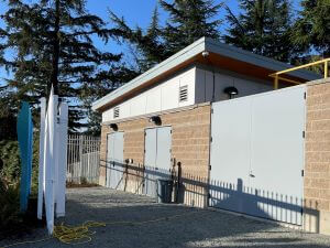 Photo of the facility building.