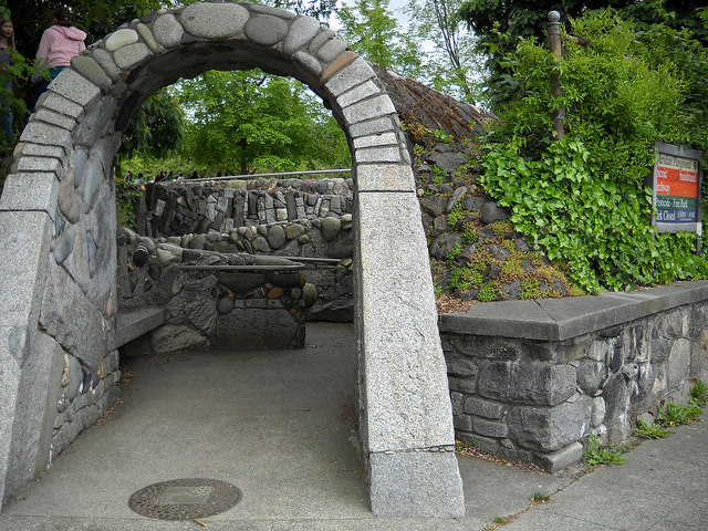 Meridian Playground entryway and sign